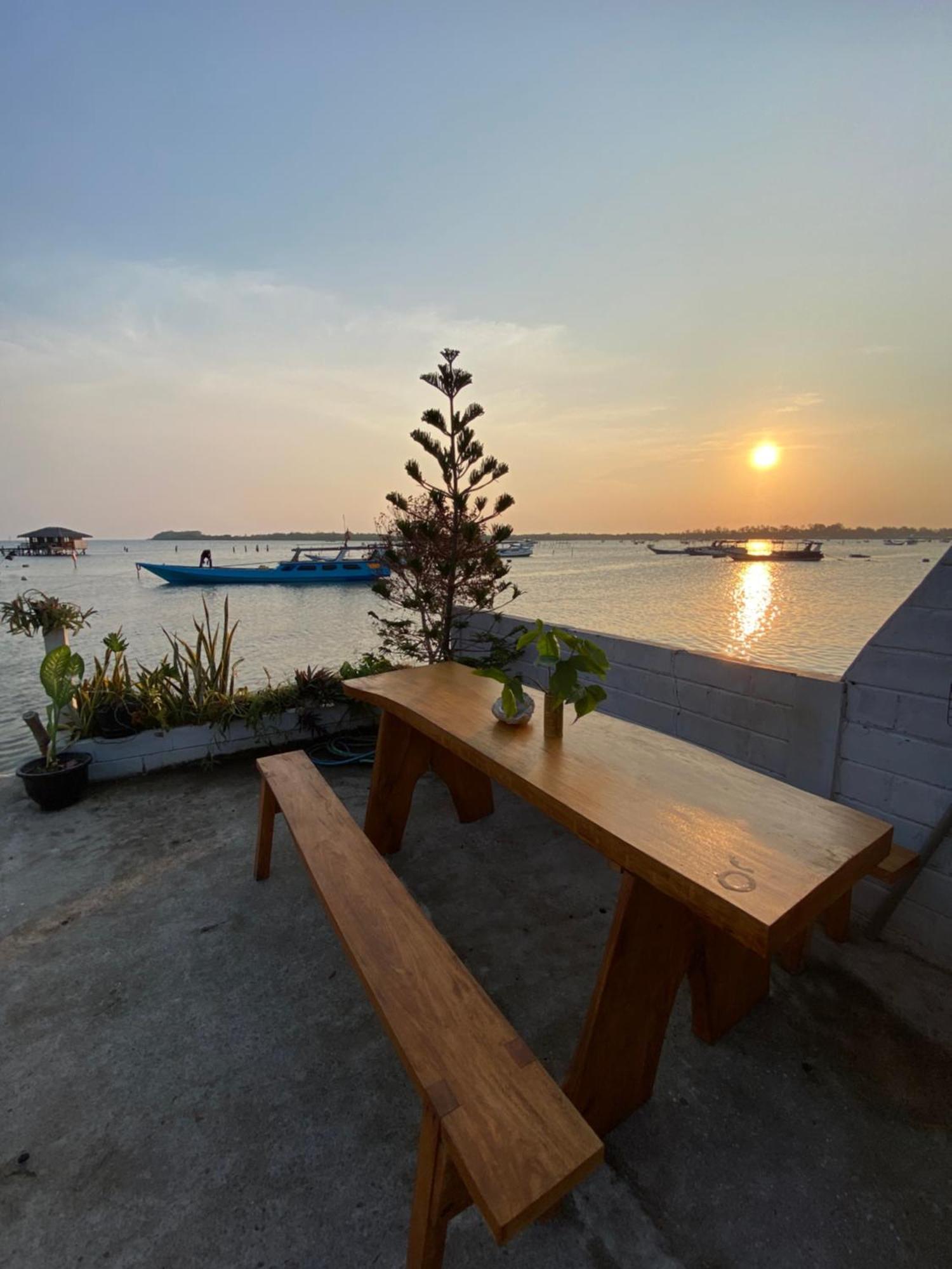 Js House View Vandrerhjem Karimunjawa Eksteriør bilde